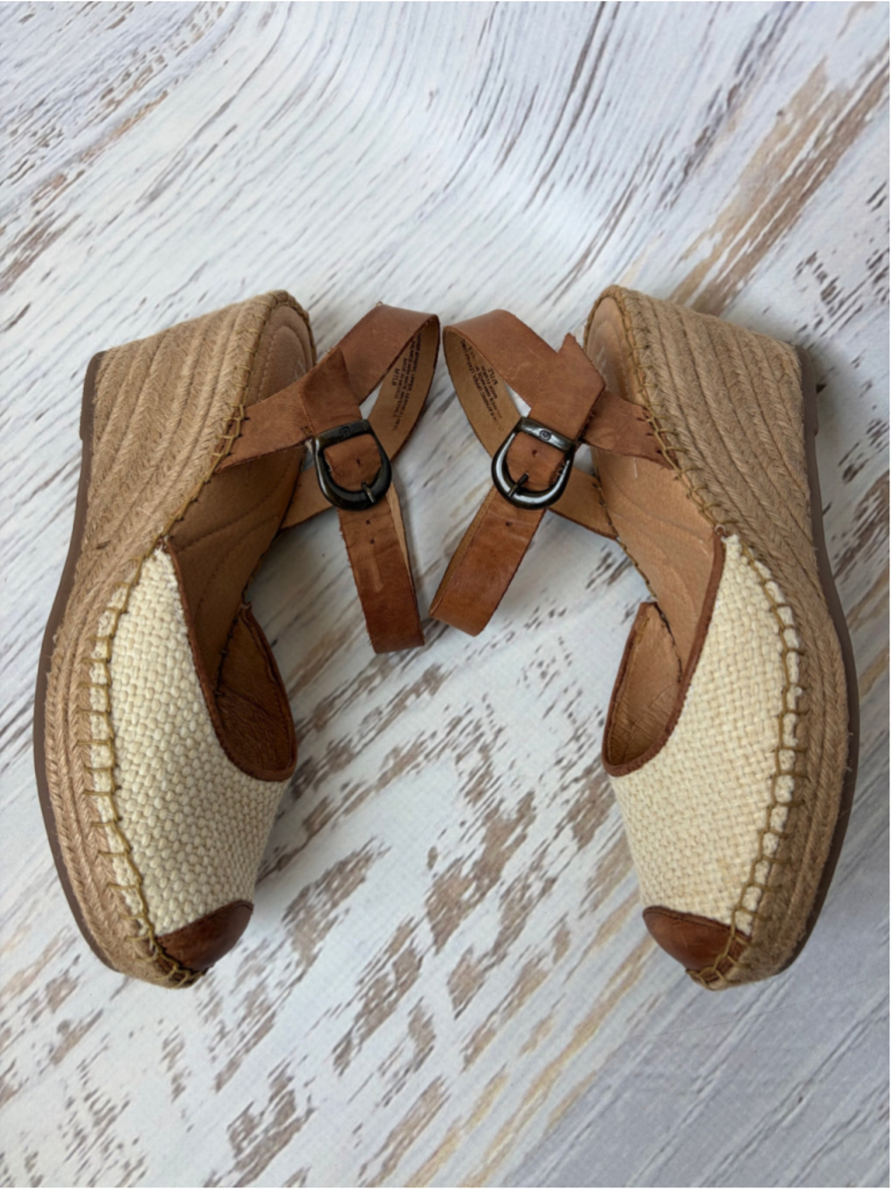 Women's Born Wedge Sandals Size 7 Beige and Brown - Picture 3 of 9
